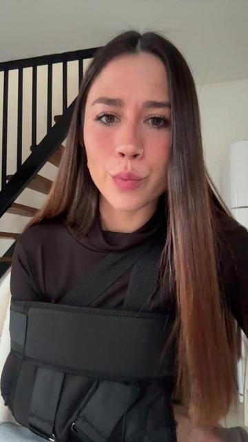 @itsnotbeelaa