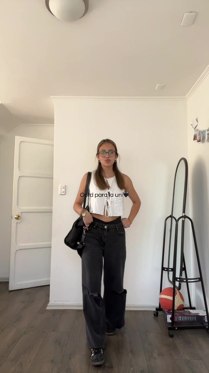 @Isidora