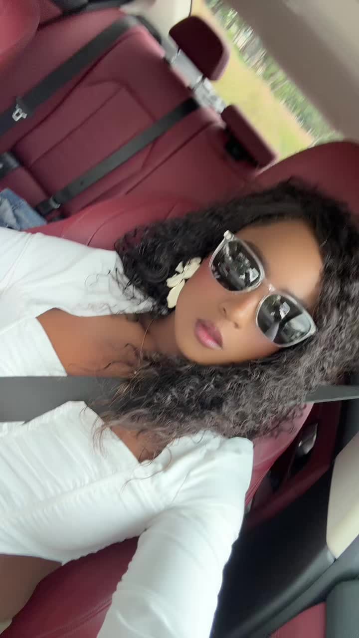 @Vanessa 🤎 G 02