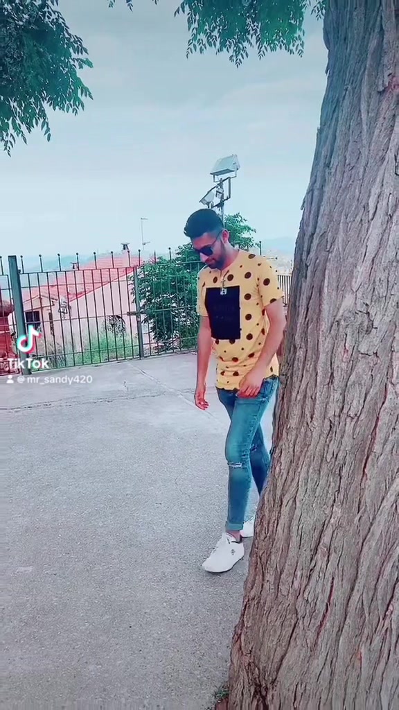 @ᗴᕼᔕᗩᑎ  ᗩᕼᗰᗴᗪ