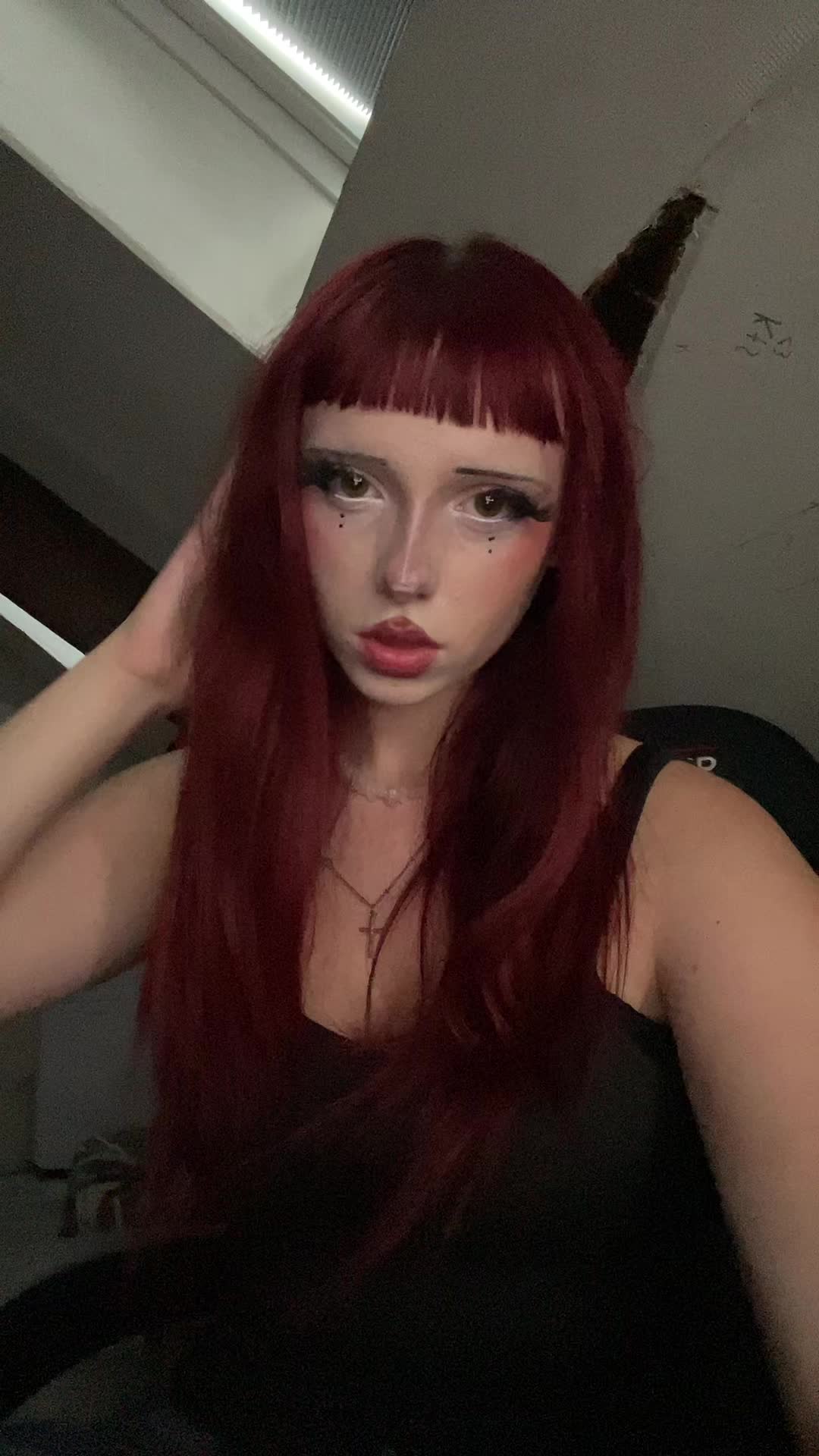 @♱