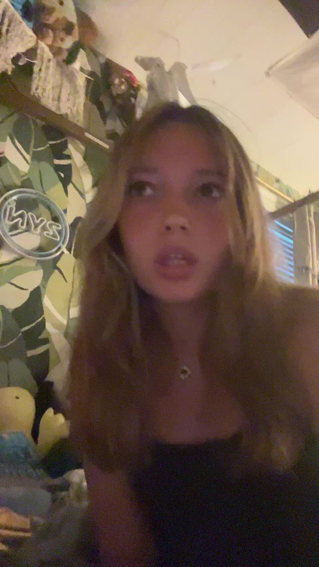 @💋.