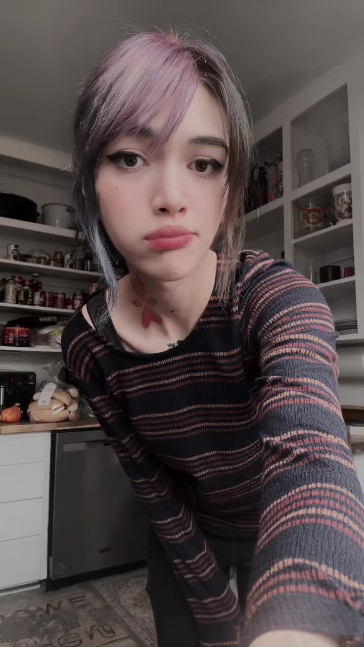 @Bee