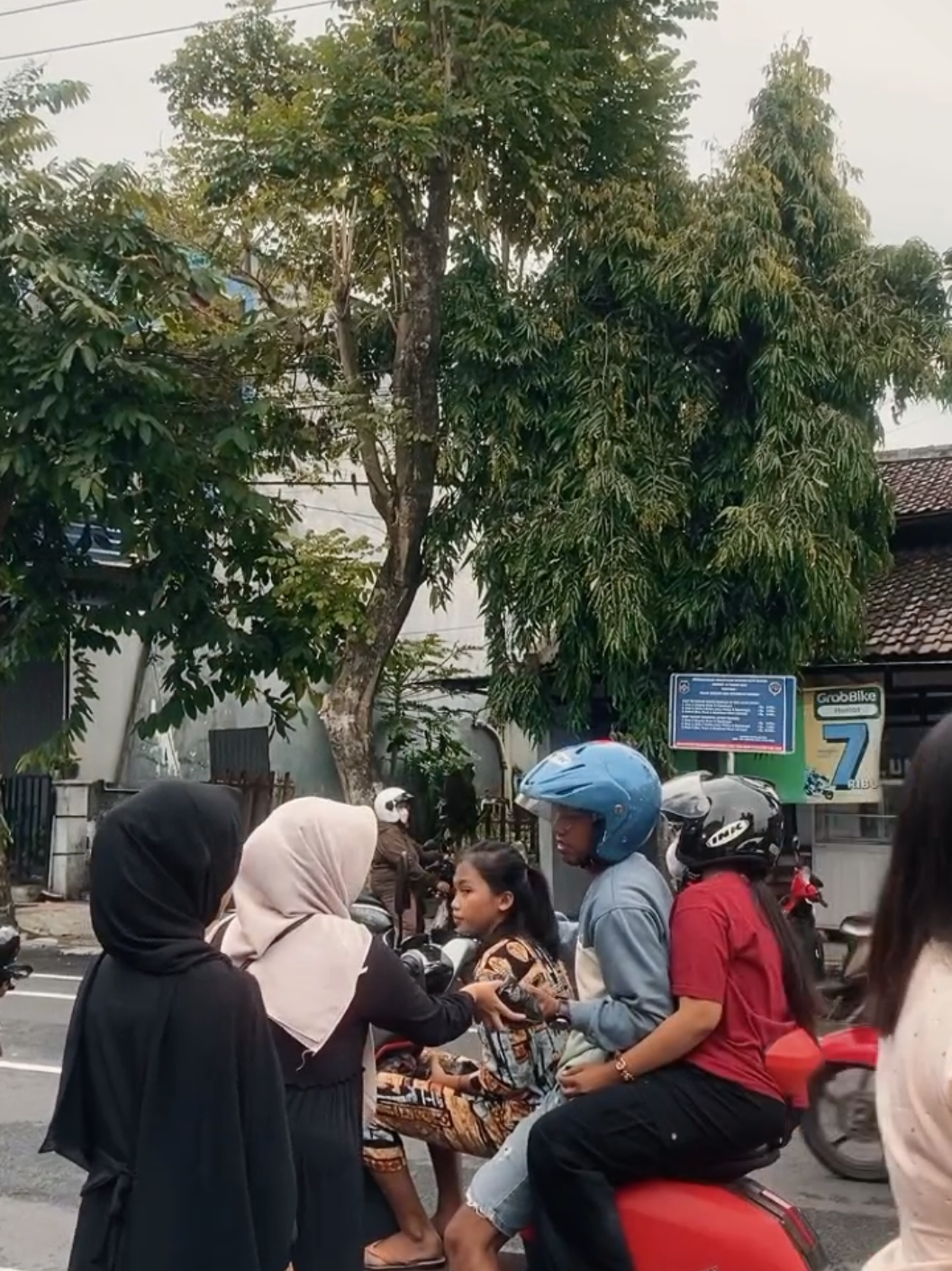 @nine.excited
