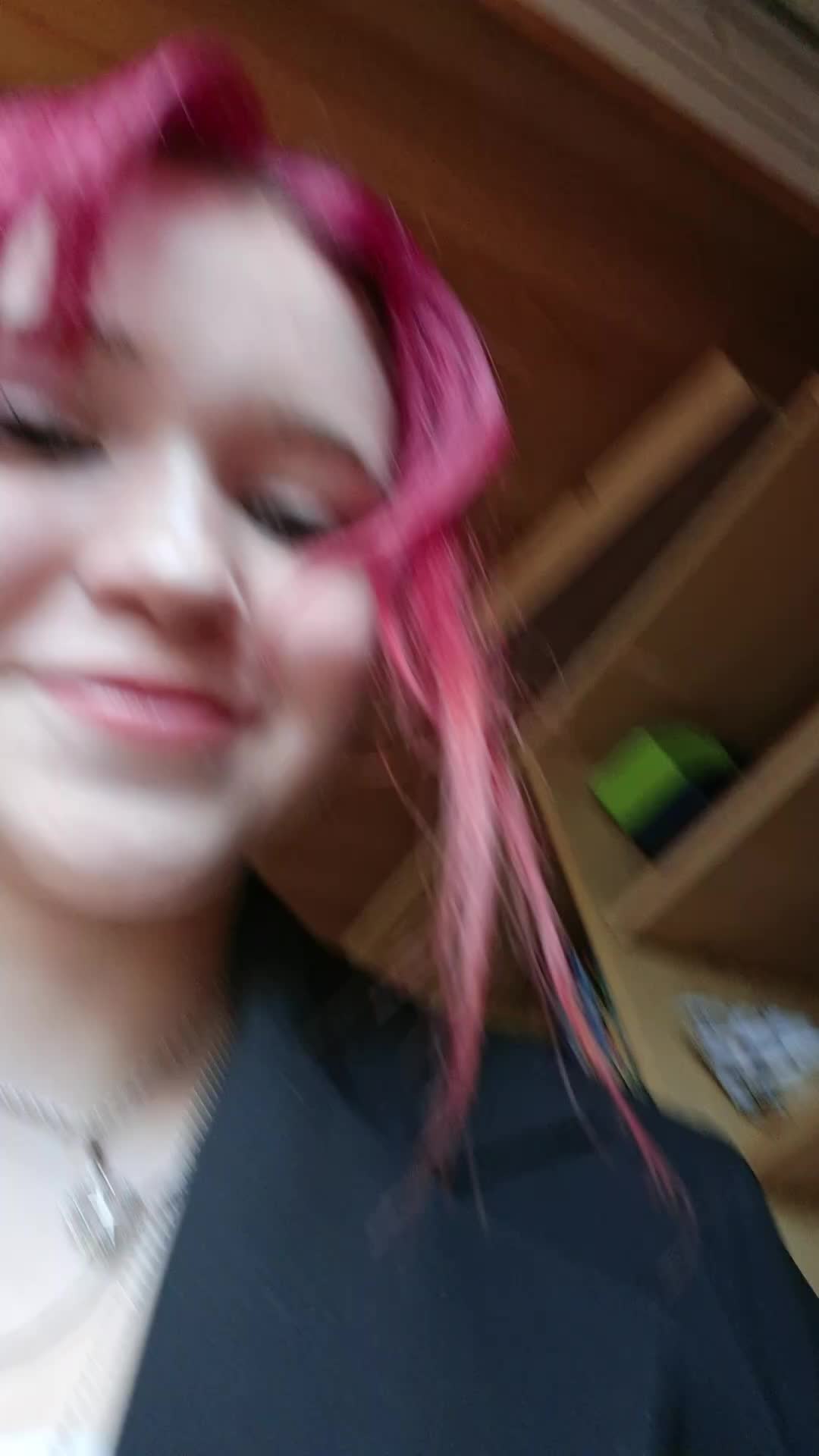 @~★~