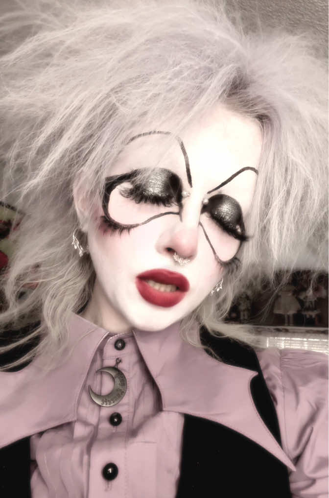 @dollygoth666