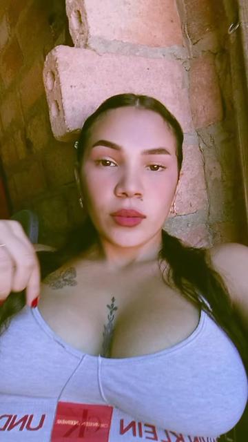 @Maria González
