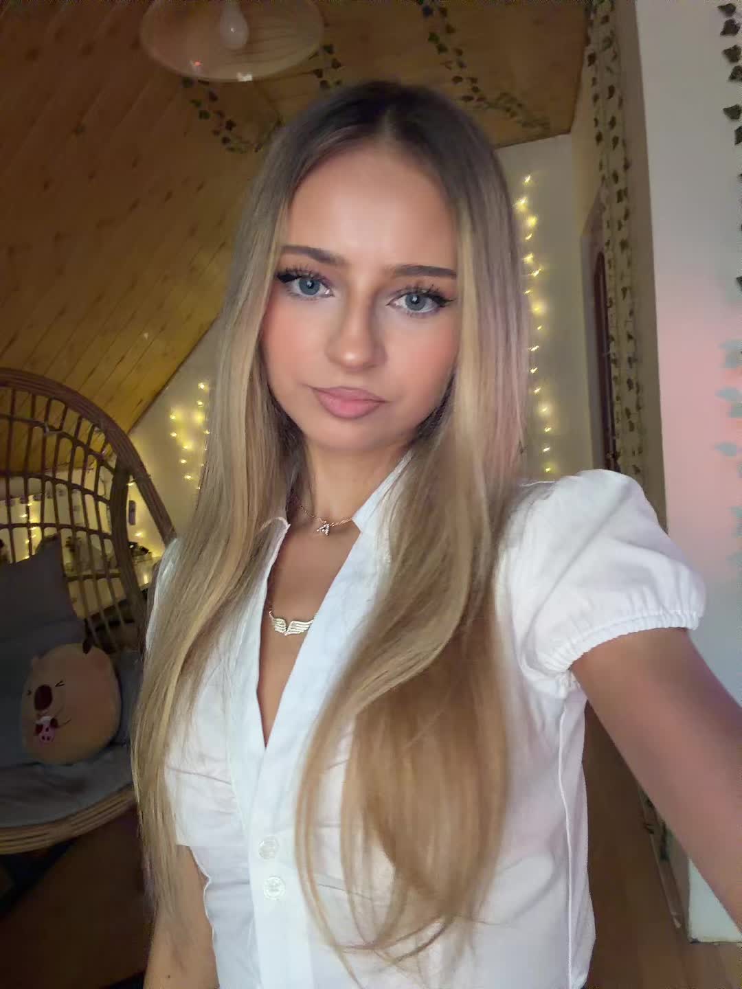 @⋆𝓞𝓵𝓪⋆