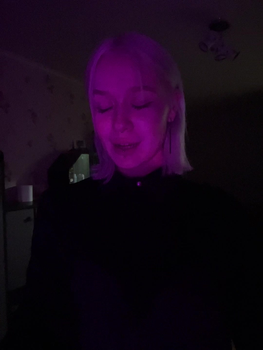 @Кью