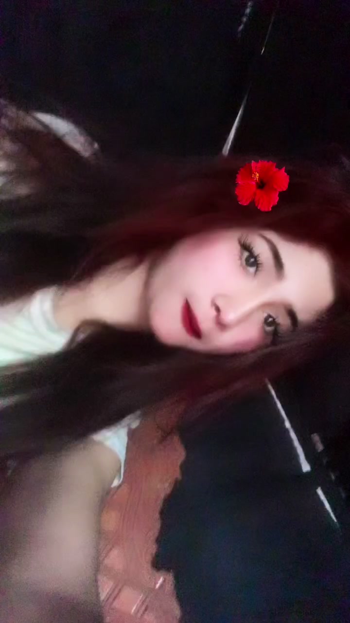 @MA HI_🌚💋