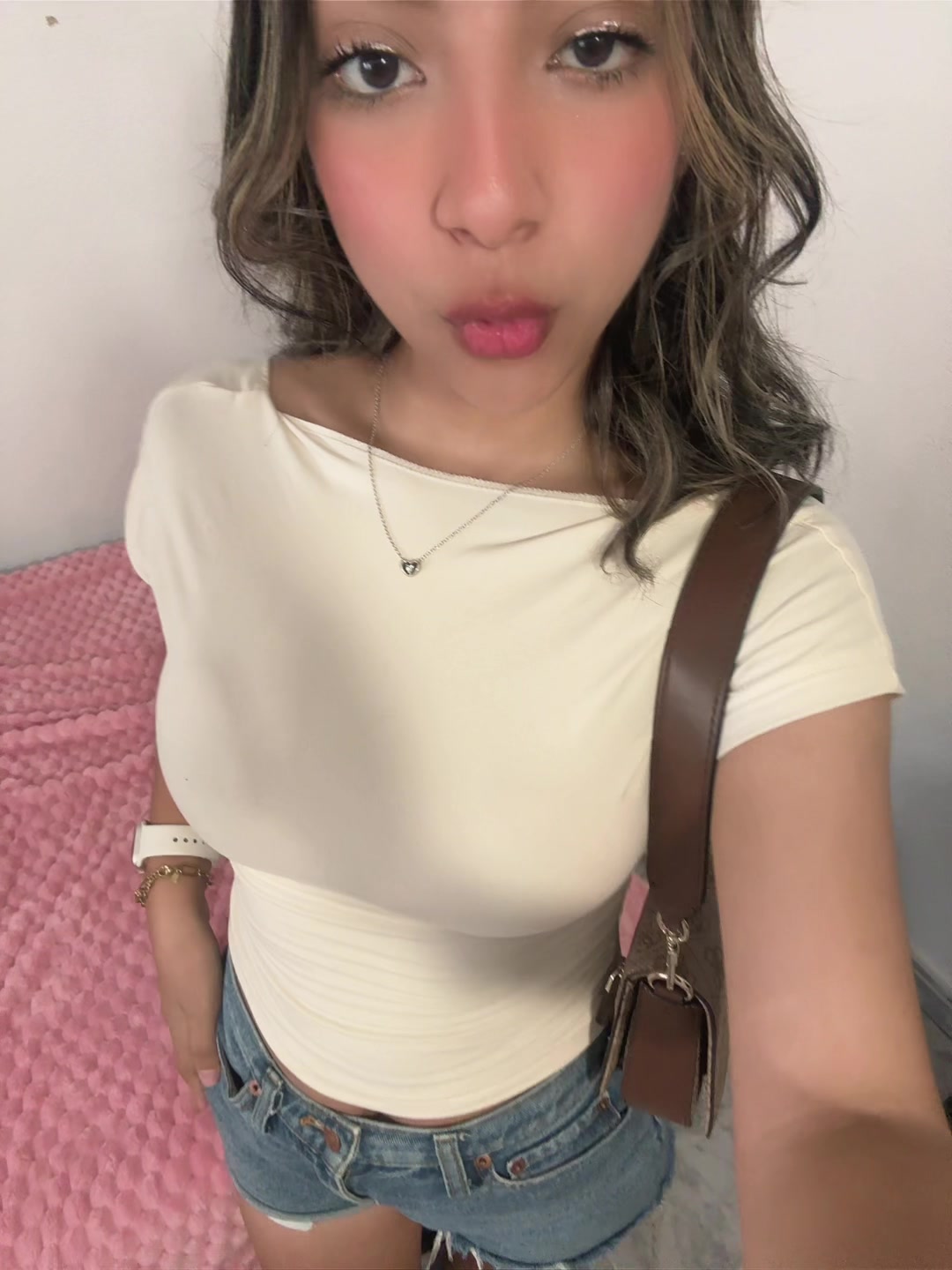@AngelicaBravo17