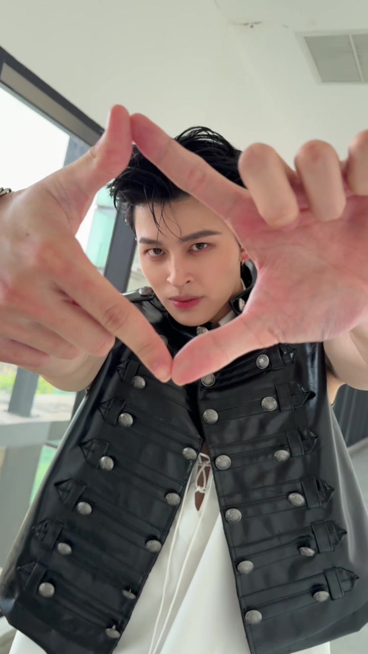 @JASP_EROFFICIAL