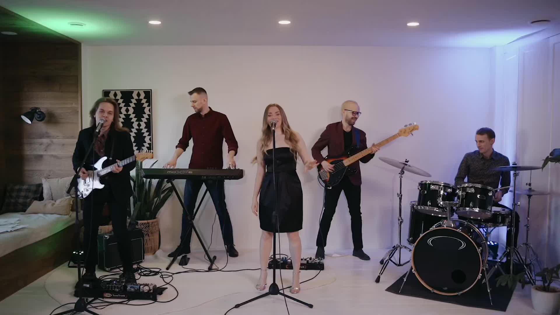 @✦𝓝𝓸𝓽𝓮𝓜𝓮 ♫ ✦