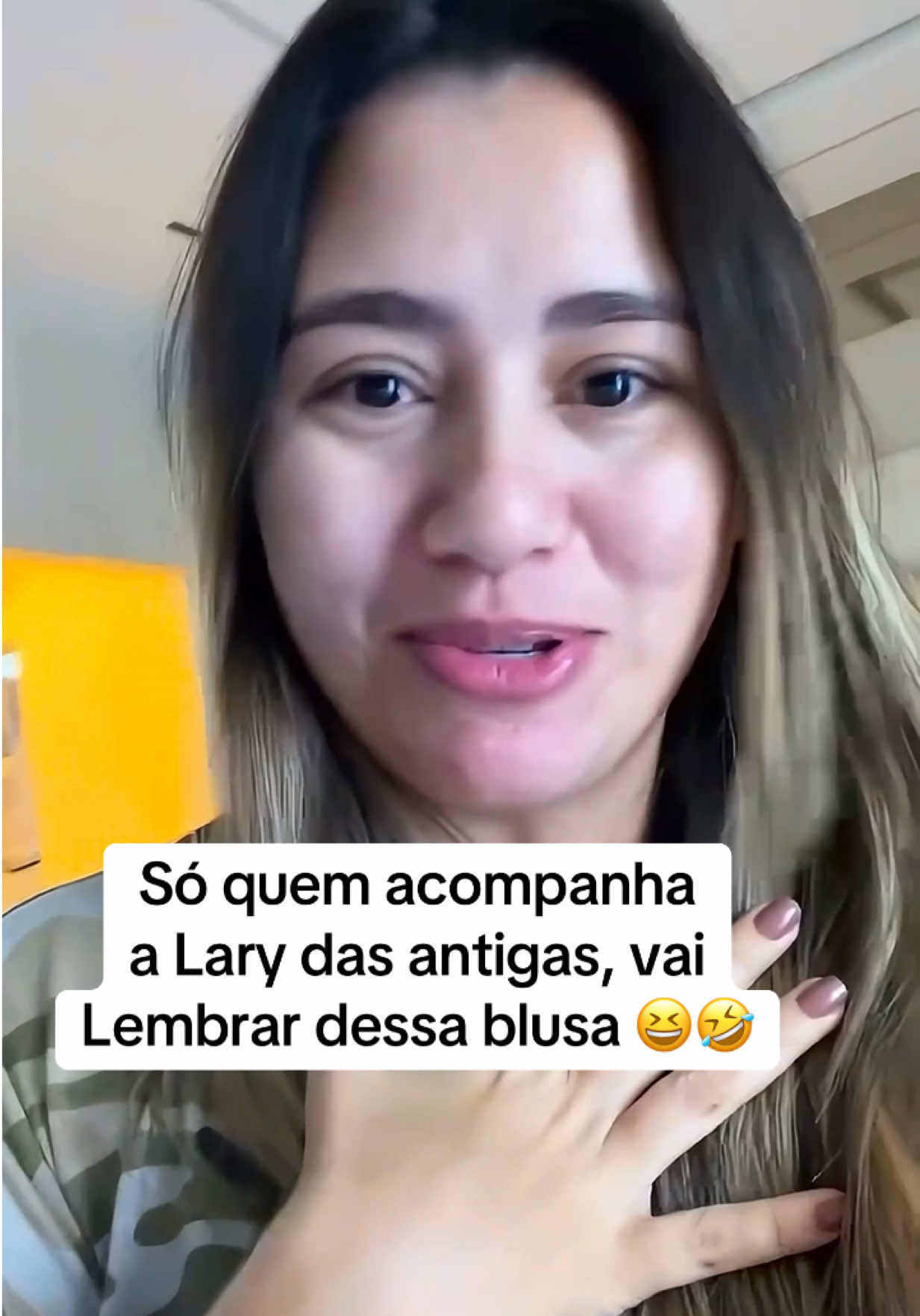@laryiingrid01