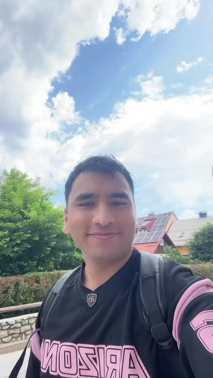 @Aakash_Thapa_kazi