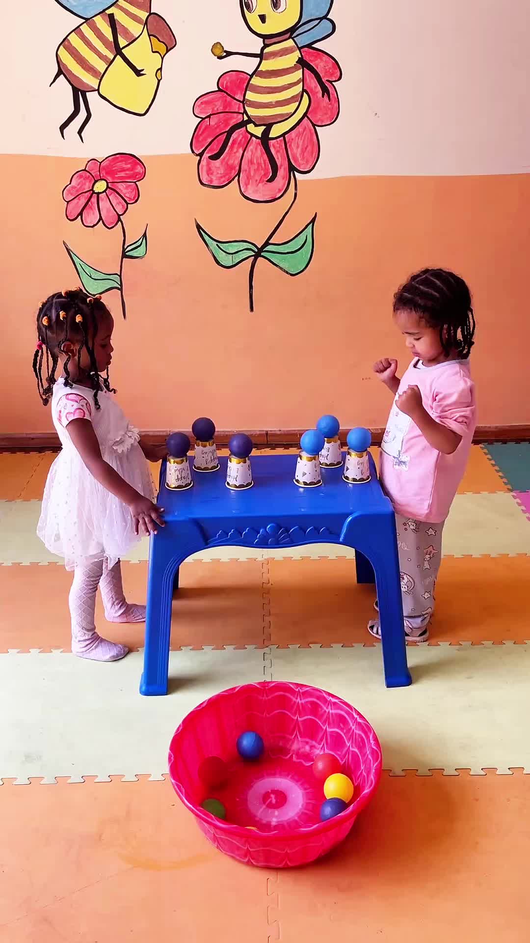 @Dora