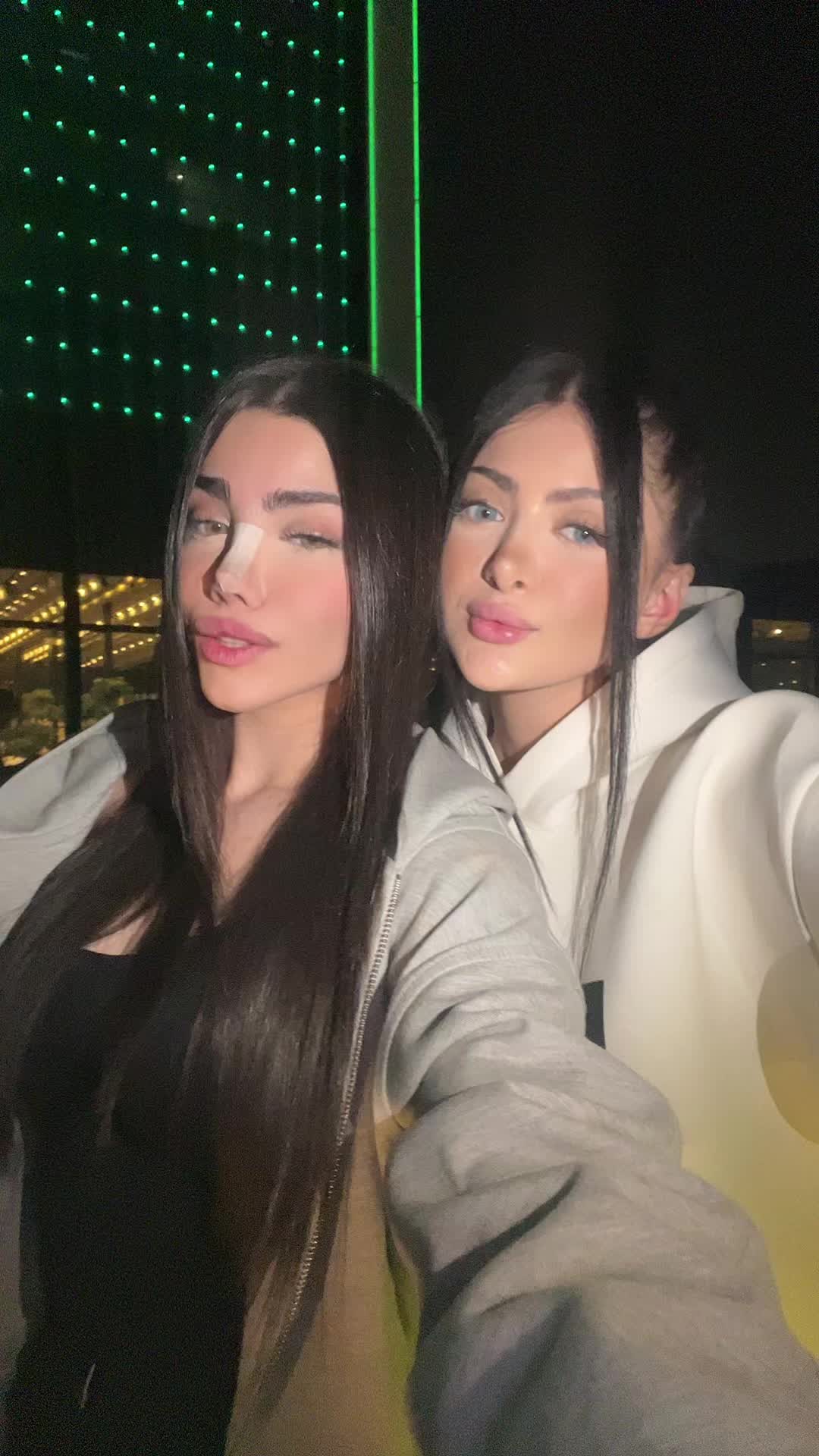 @mllikz