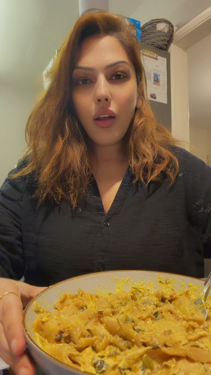 @AnaKhanOfficial