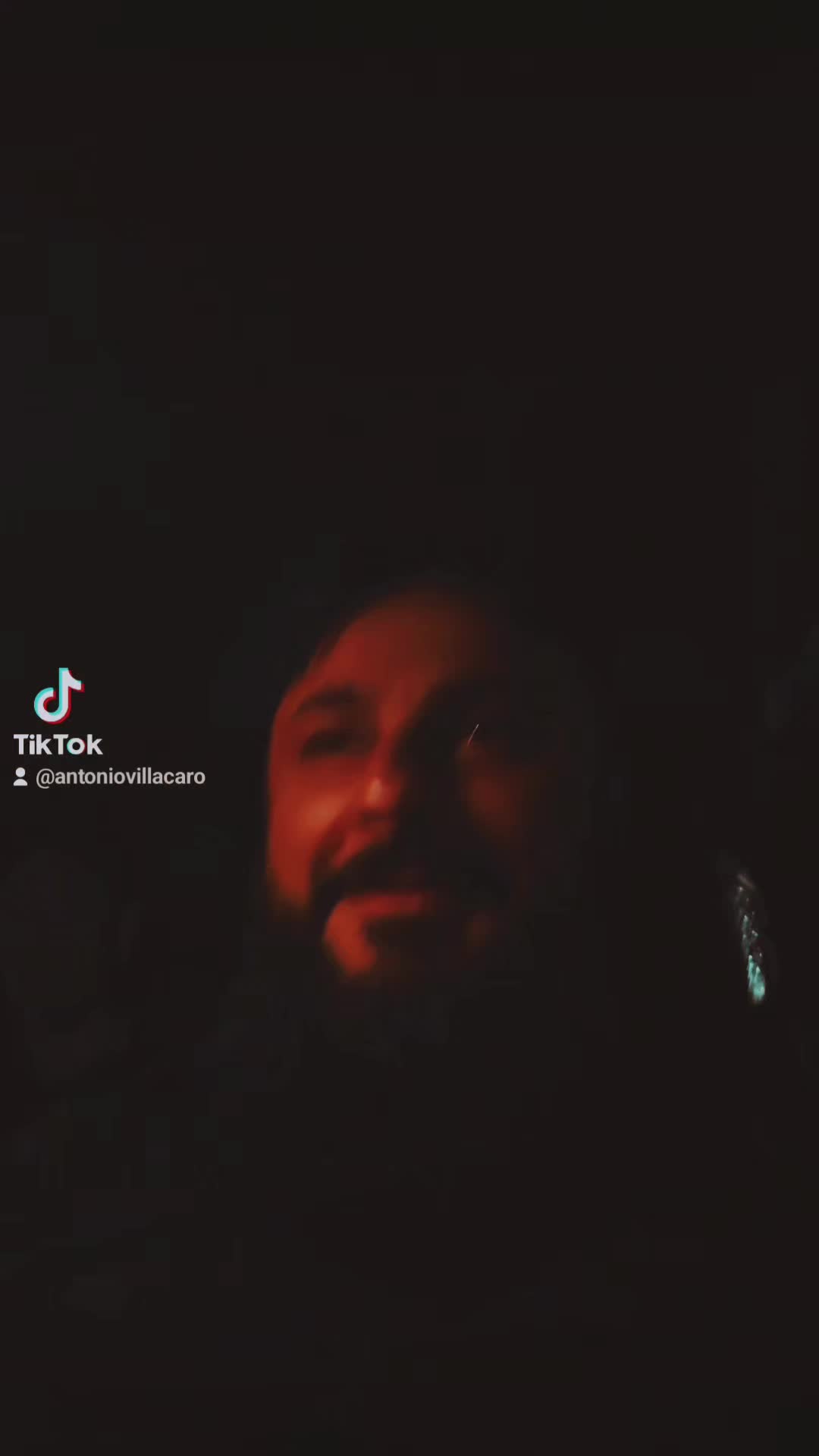 @Antonio Villacaro
