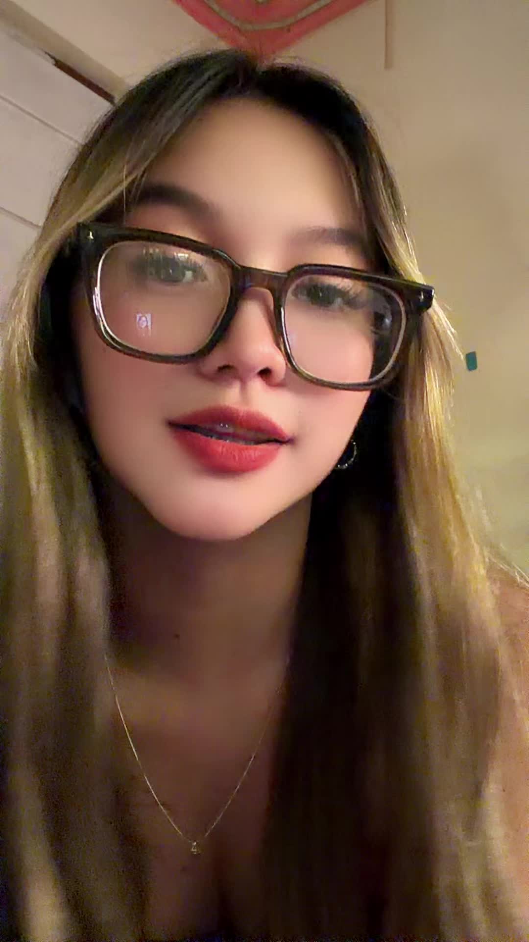 @agandaaa on IG