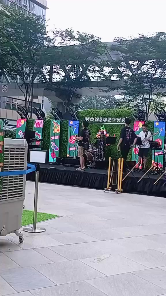 @༺ℚ𝕦𝕖𝕖𝕟»𝕄𝕠𝕞ᶠˢᴷ⁰⁰³🇸🇬