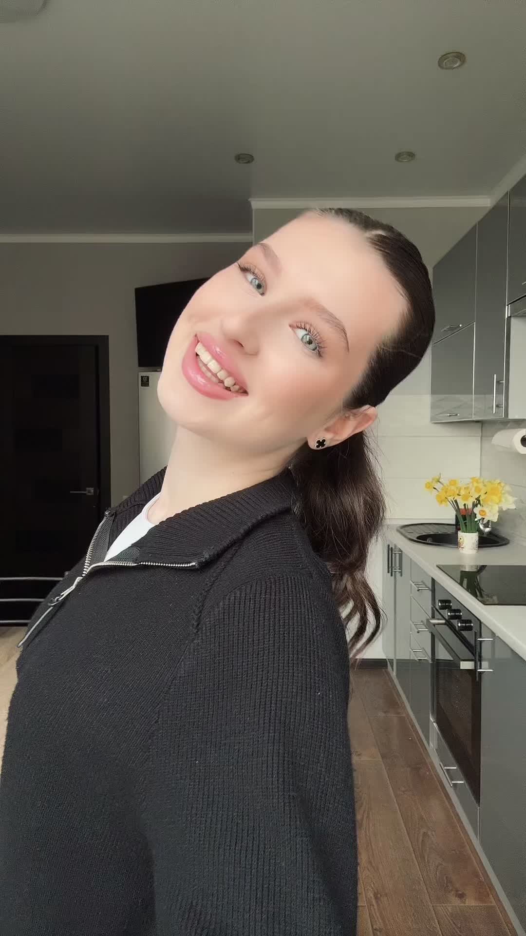 @николь