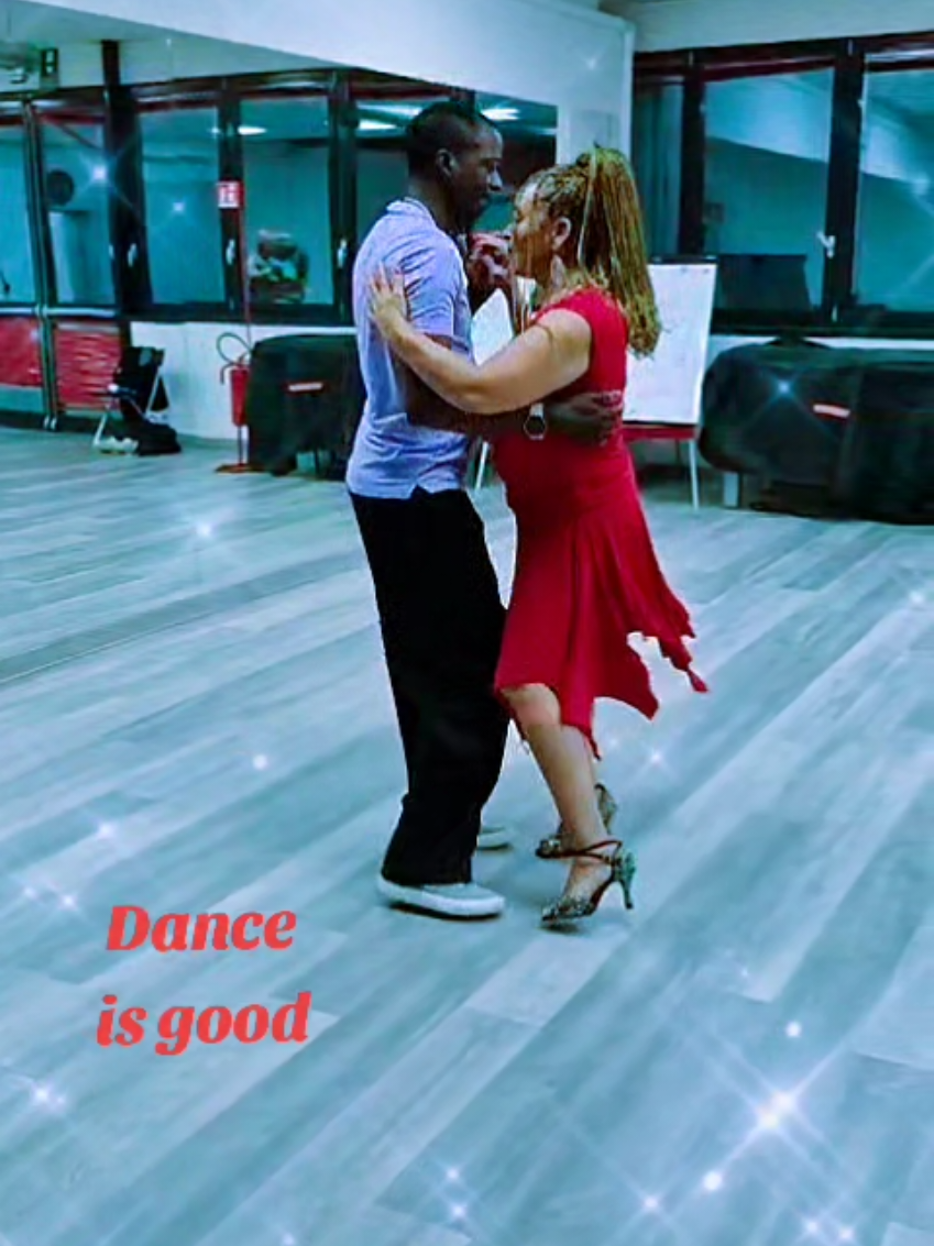 @Monia&Dance