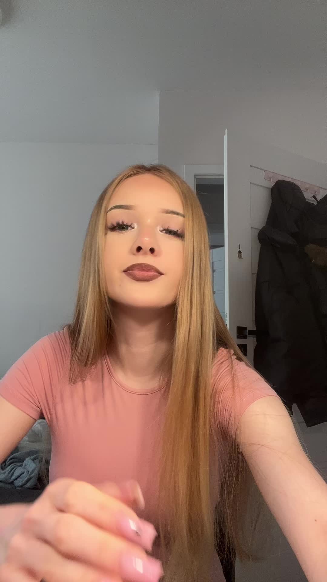 @𝓘𝓰𝓾𝓼𝓲𝓪 💕