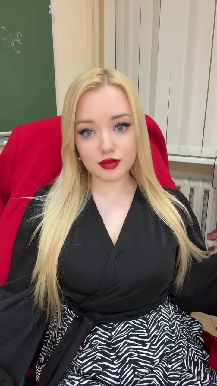 @Арина Николаевна 👩💼