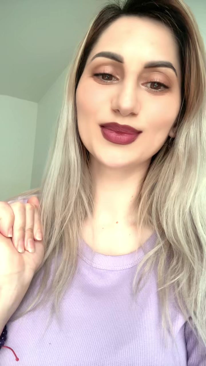 @🐝