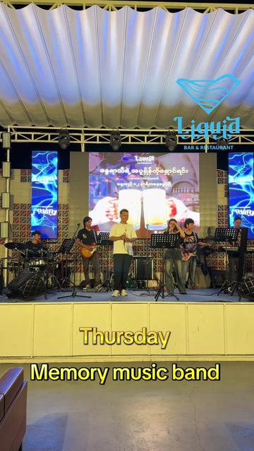 @Liquid Bar & Restaurant