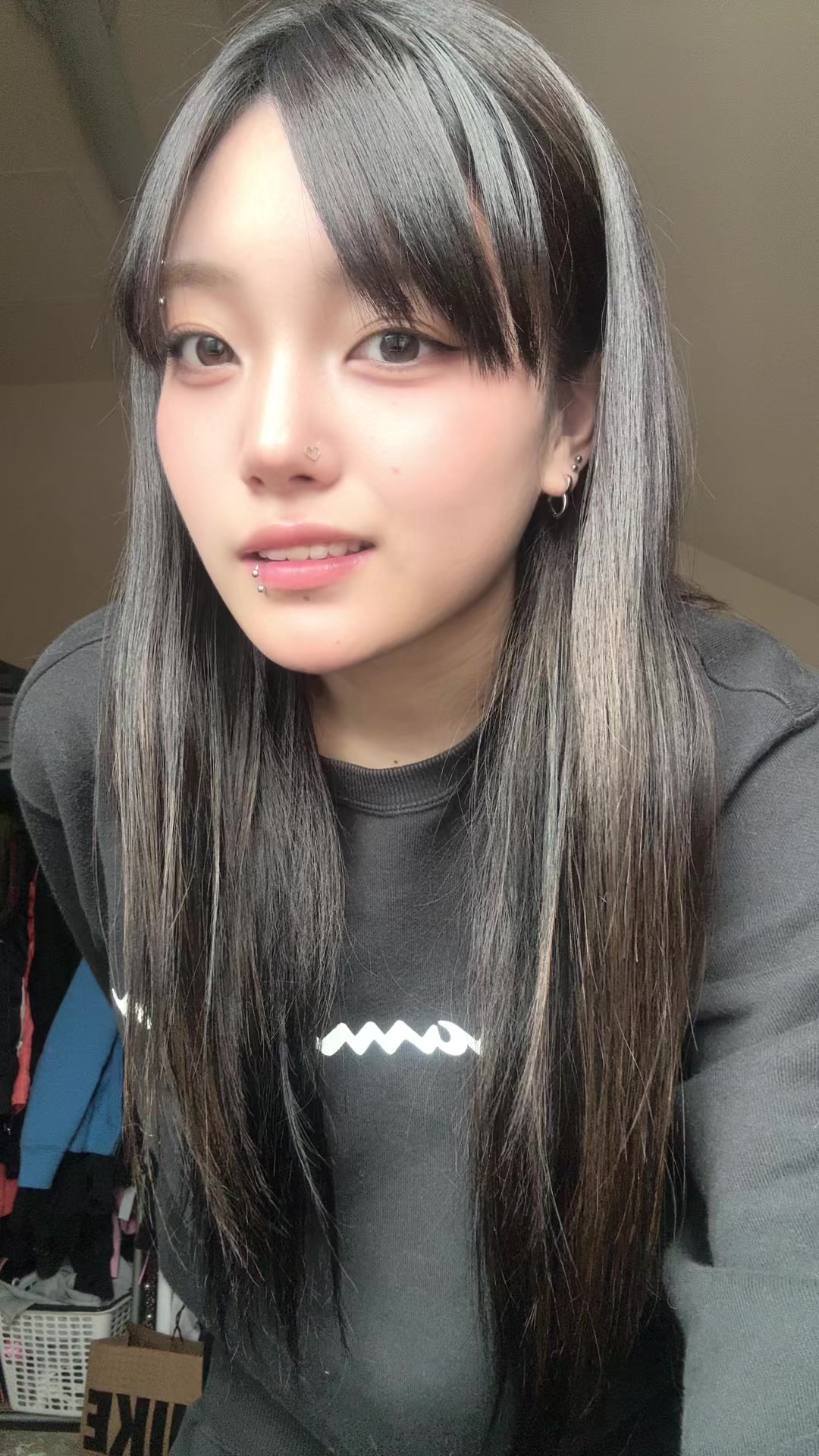 @ぎんさ
