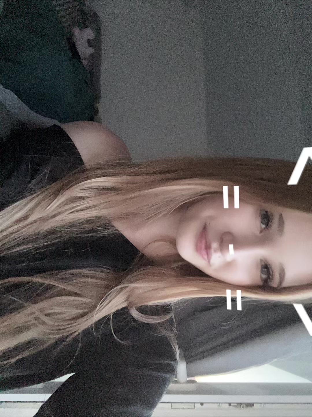 @👾