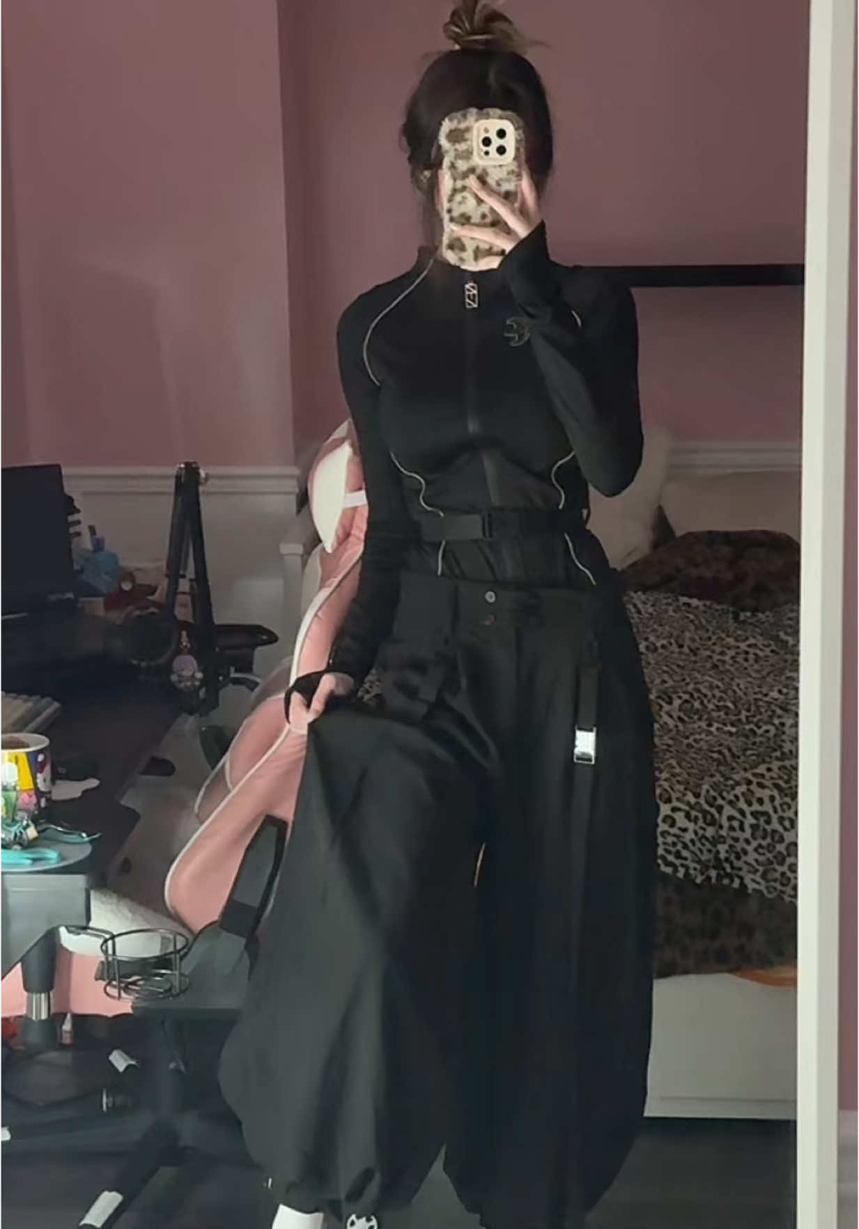 @twitch.tv/emikinya