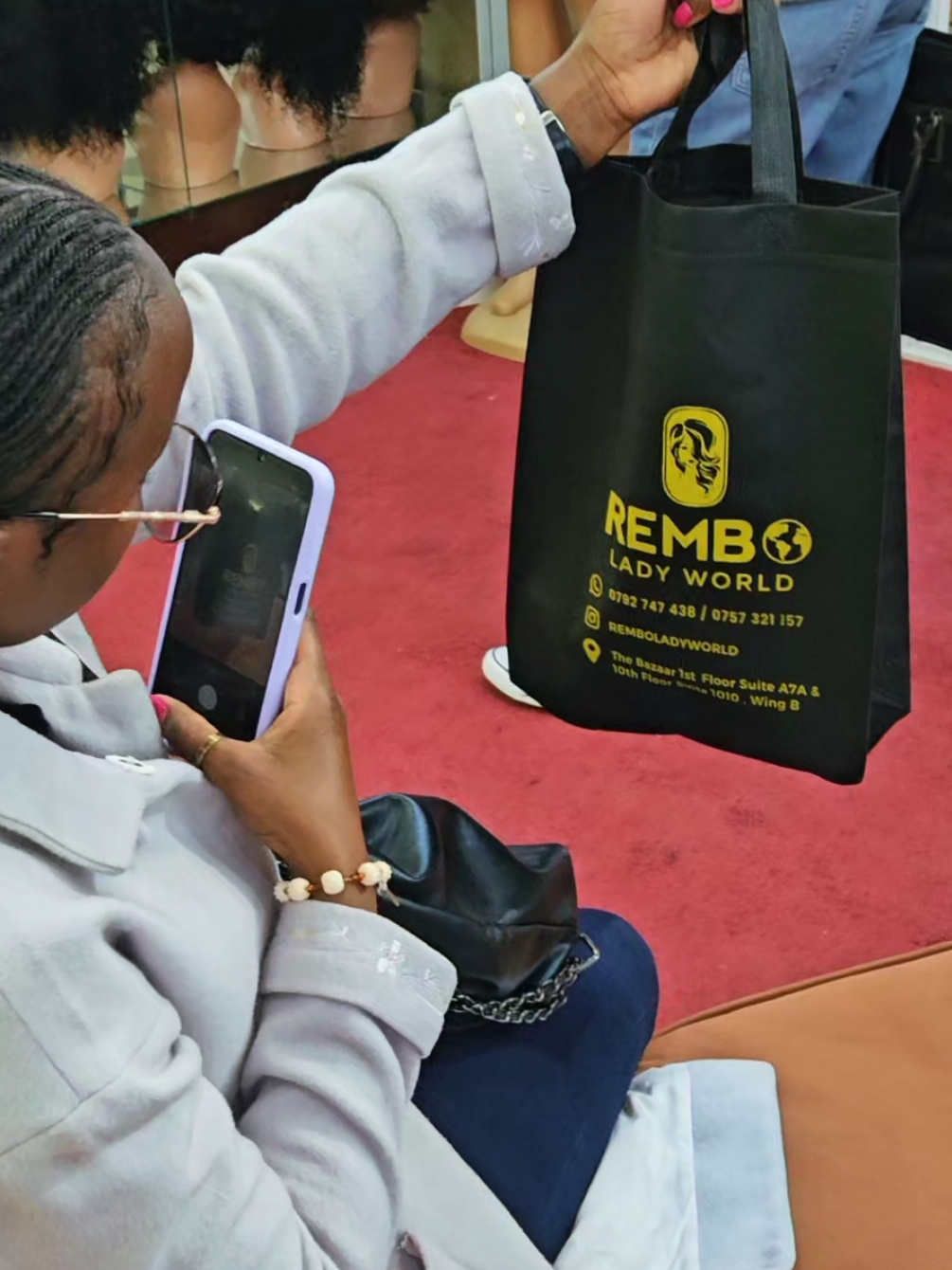 @REMBO LADY WORLD🌎