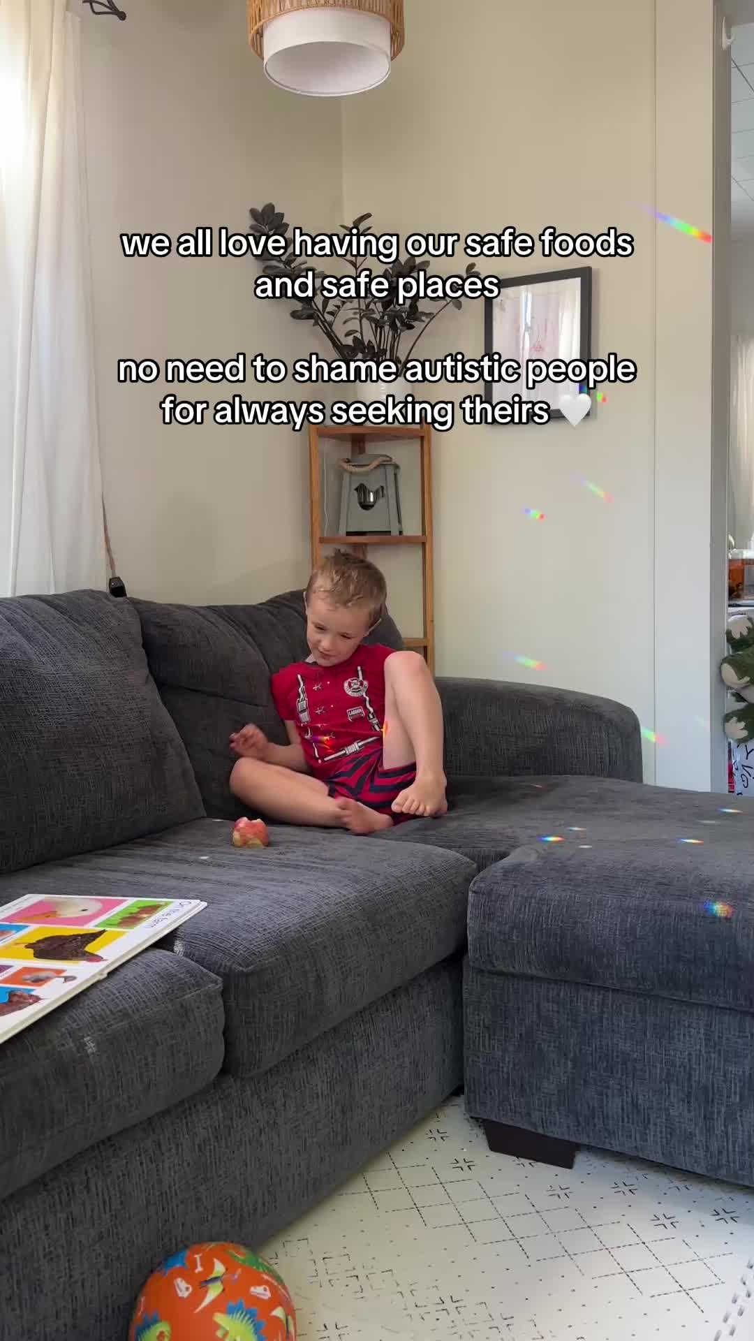 @Luci ☆ autism advocate & mom