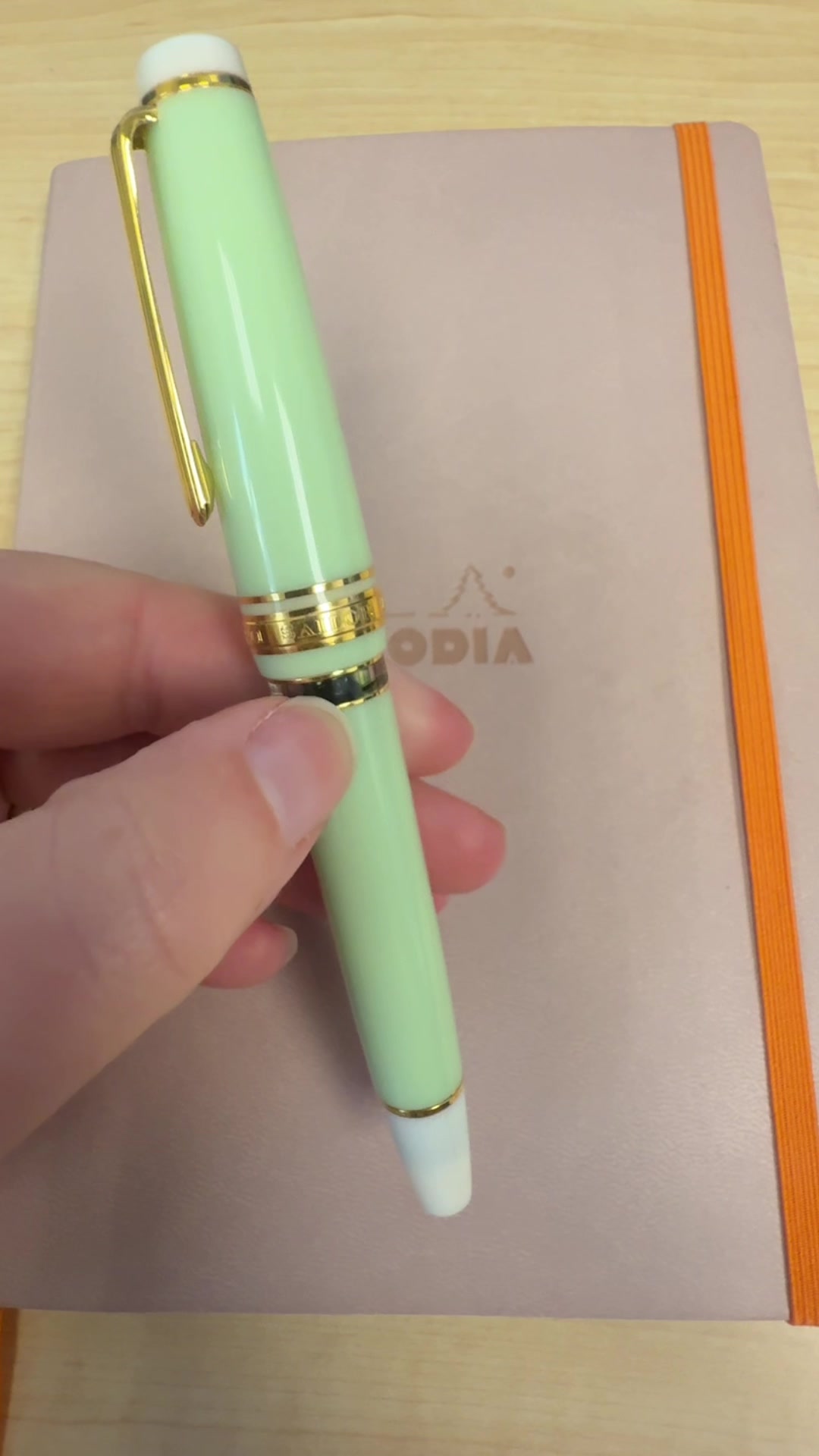 @pens.inks.icedcoffee
