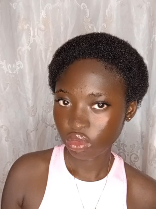 @𝓔𝓶𝓶𝓪𝓷😝𝓾𝓮𝓵𝓵𝓪