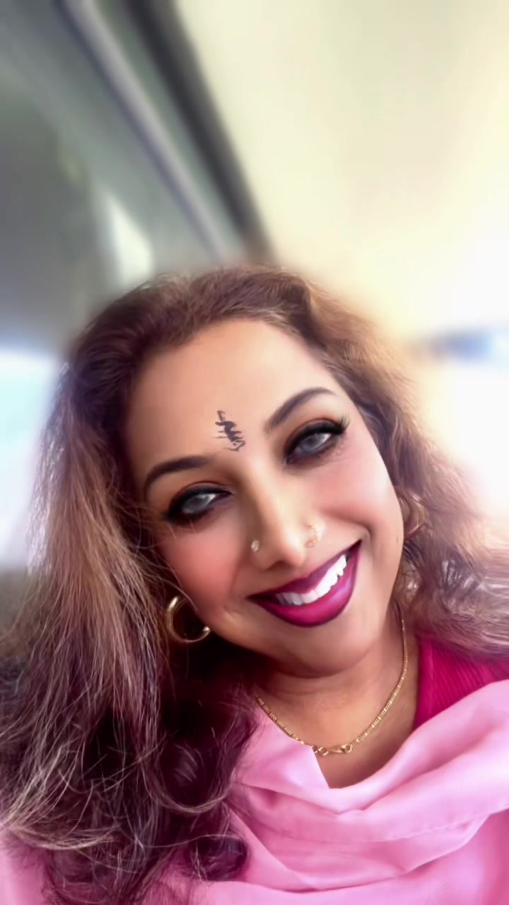 @Shobananava🇨🇦🇱🇰🇸🇬🇳🇬