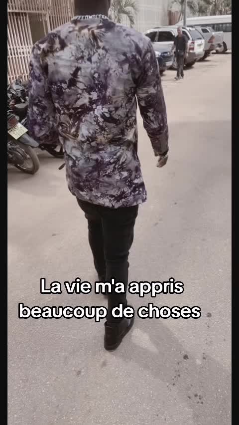 @Sa Majest&eacute; Yidain BADO