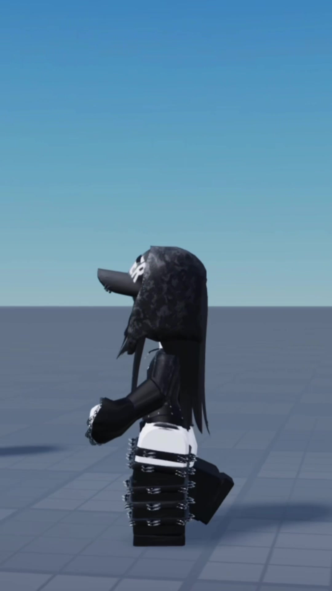 @𝐕𝐚𝐥𝐞🦇౨ৎ˚₊‧