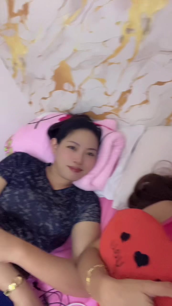 @lyn_bongz