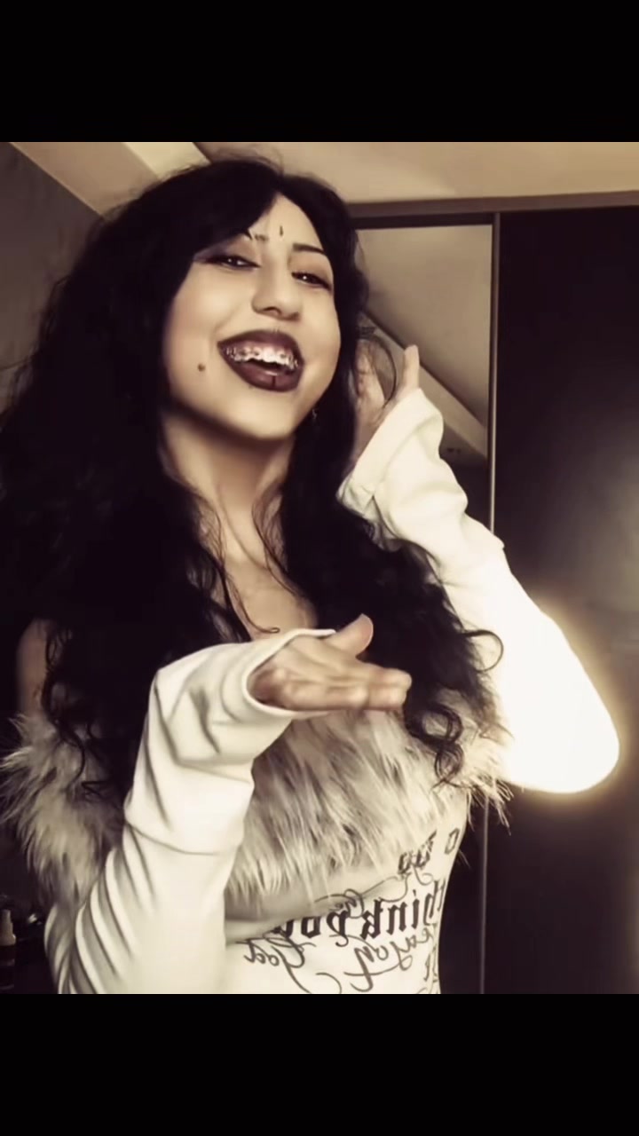 @🕸️Vanessa