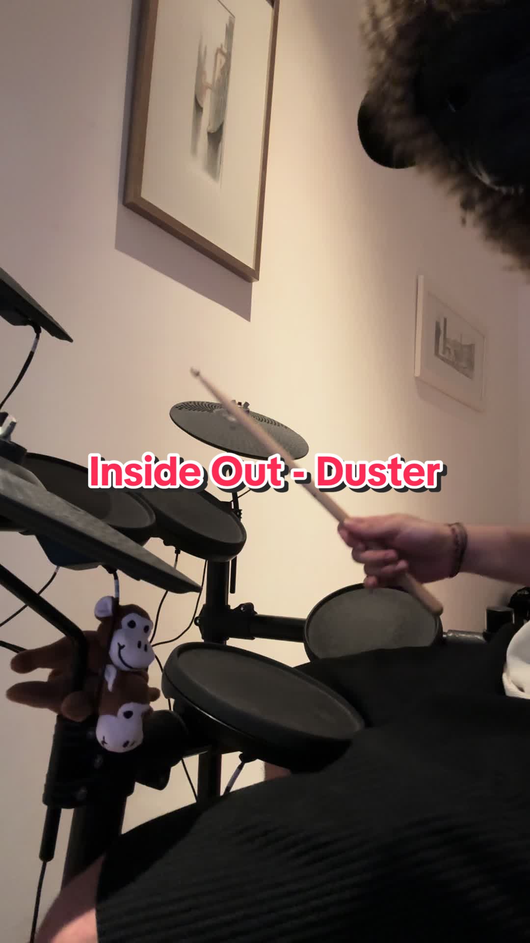 @monkey drumming