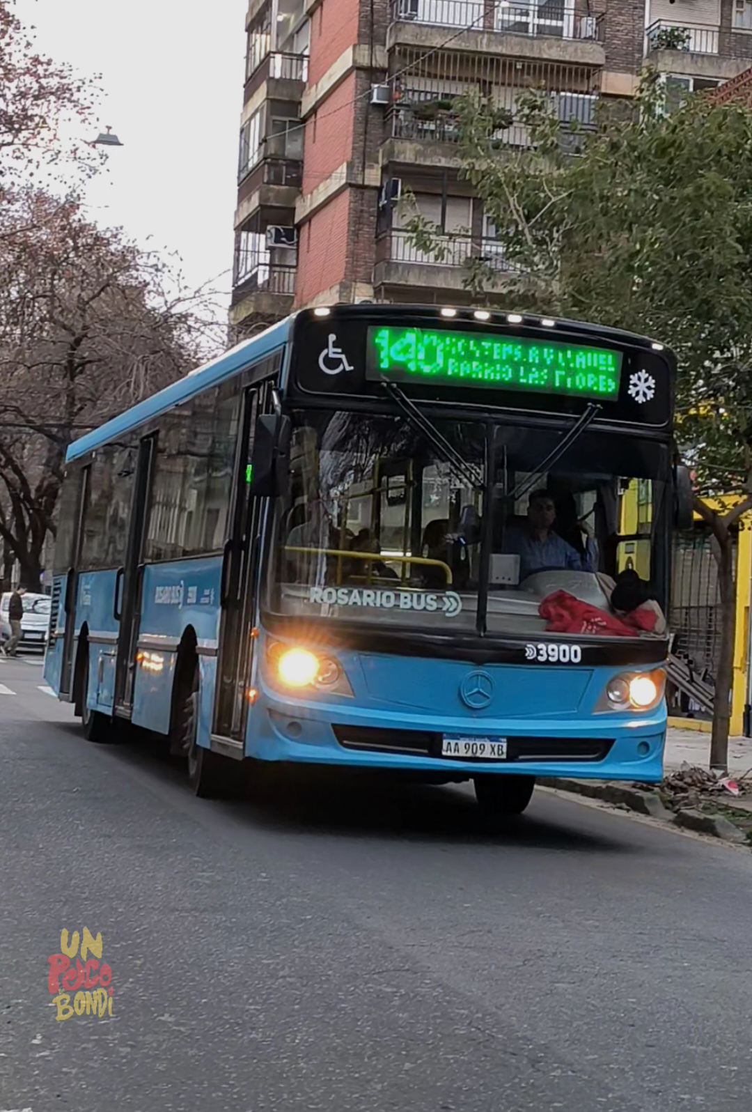 @el de un poco de bondi