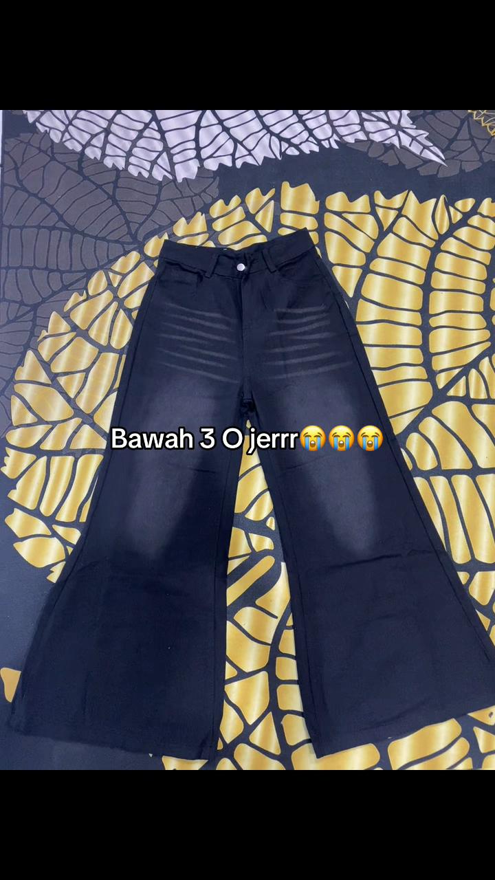 @ella112._