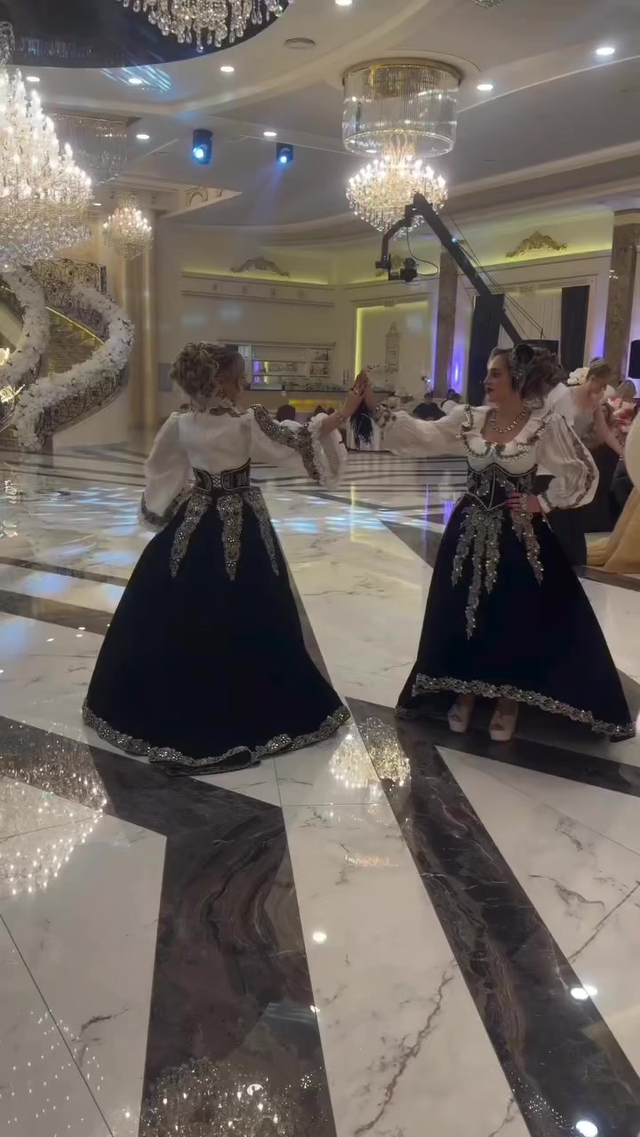 @Traditional Couture Tina