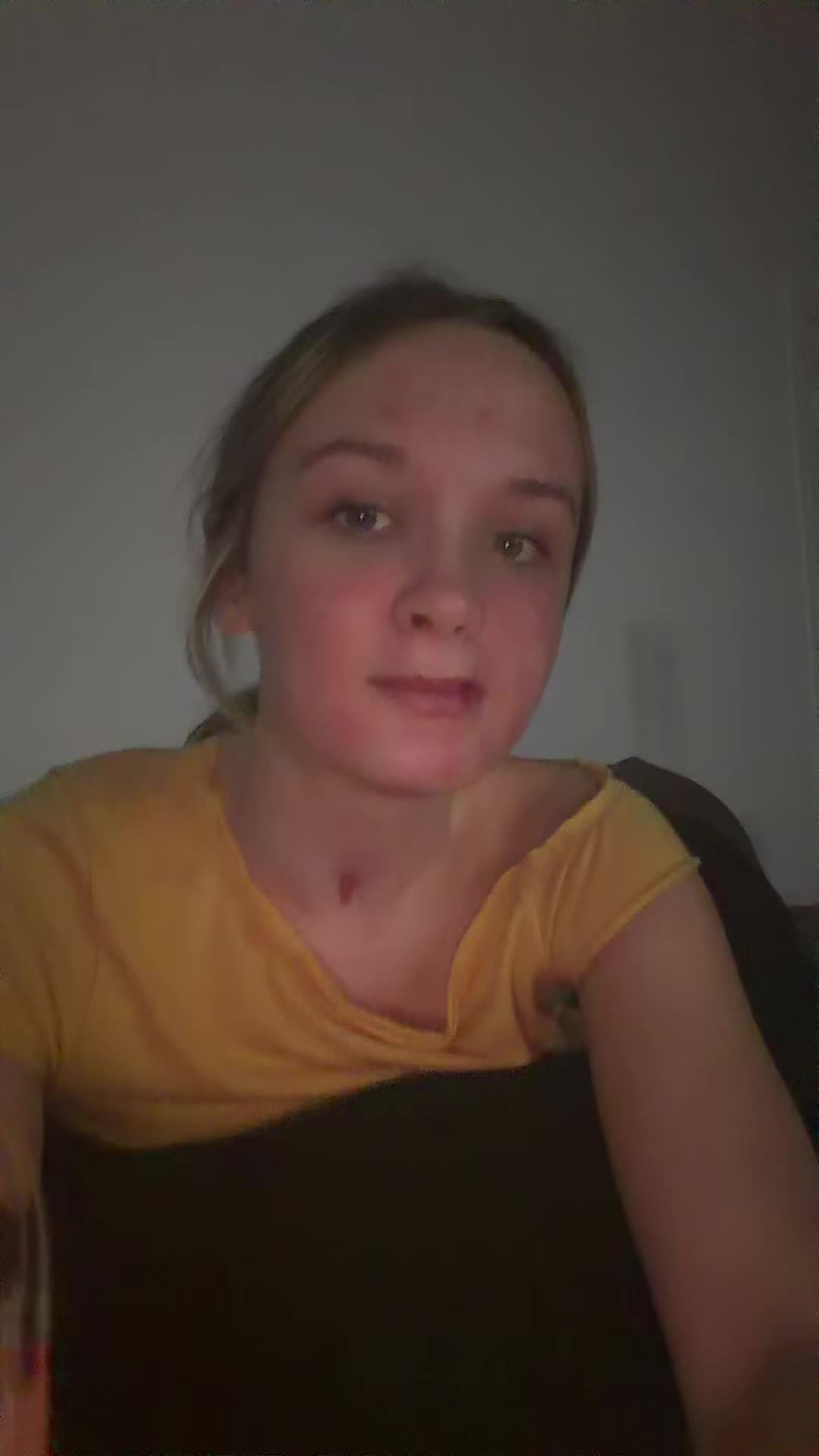 @___