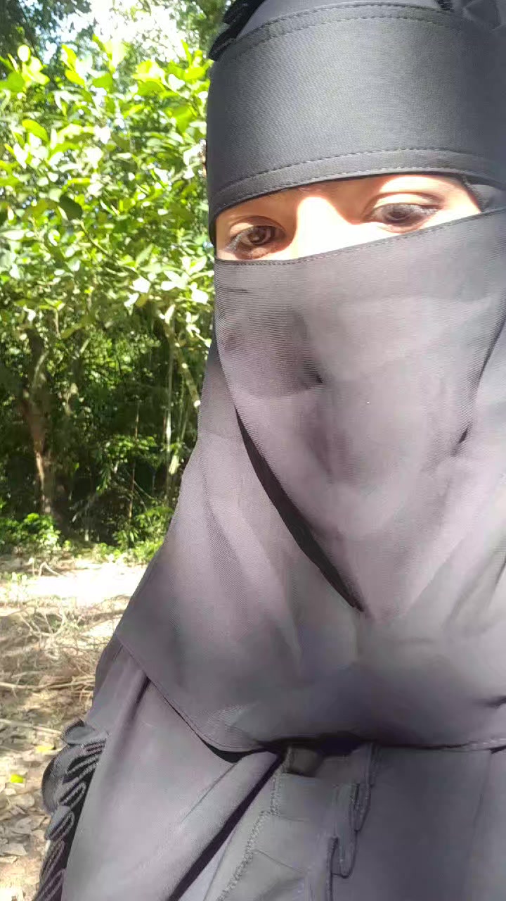 @💔কষ্টের 💔 রাণী