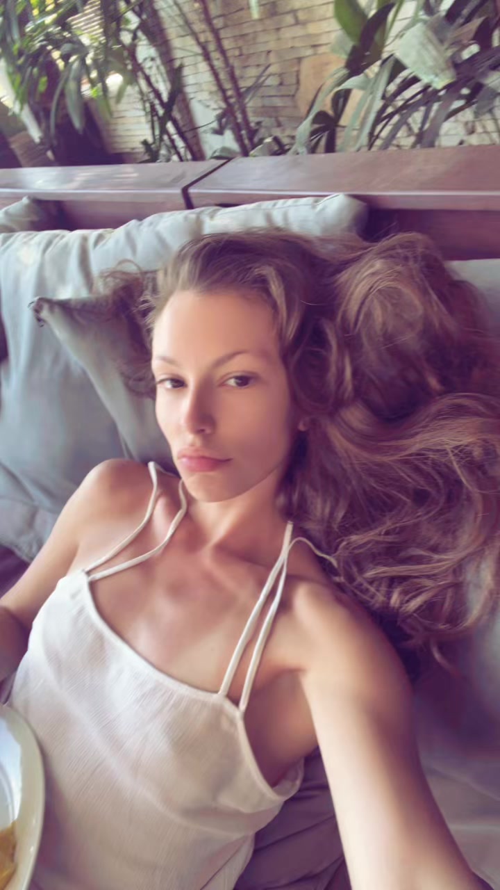 @ulyana.